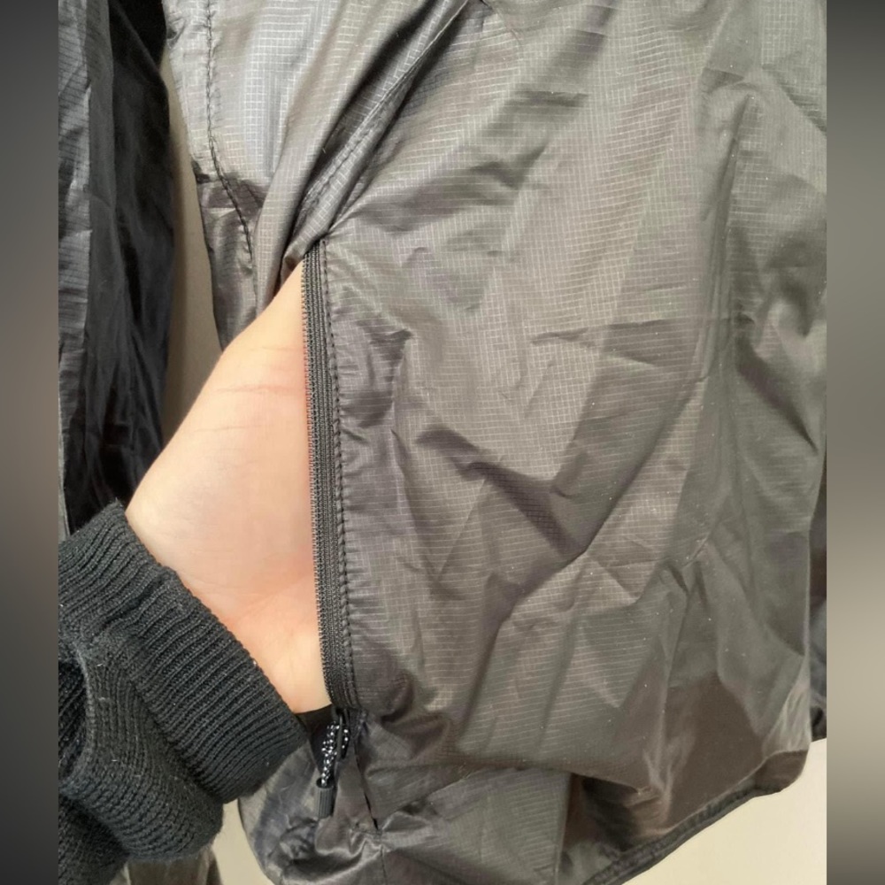 Lululemon Light Jacket - Picture 3 of 3